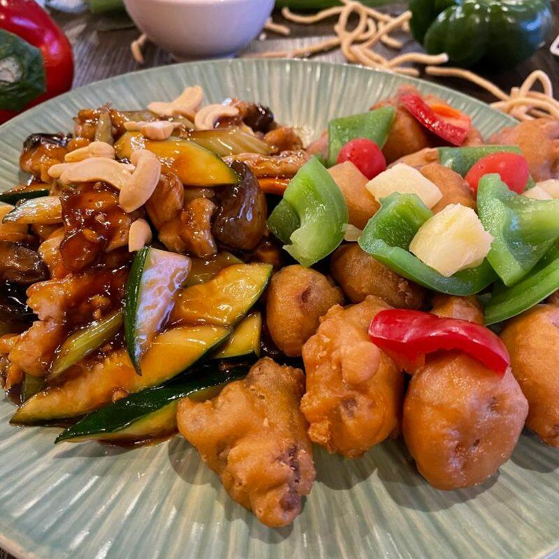 T1 Sweet & Sour Pork / Cashew Chicken